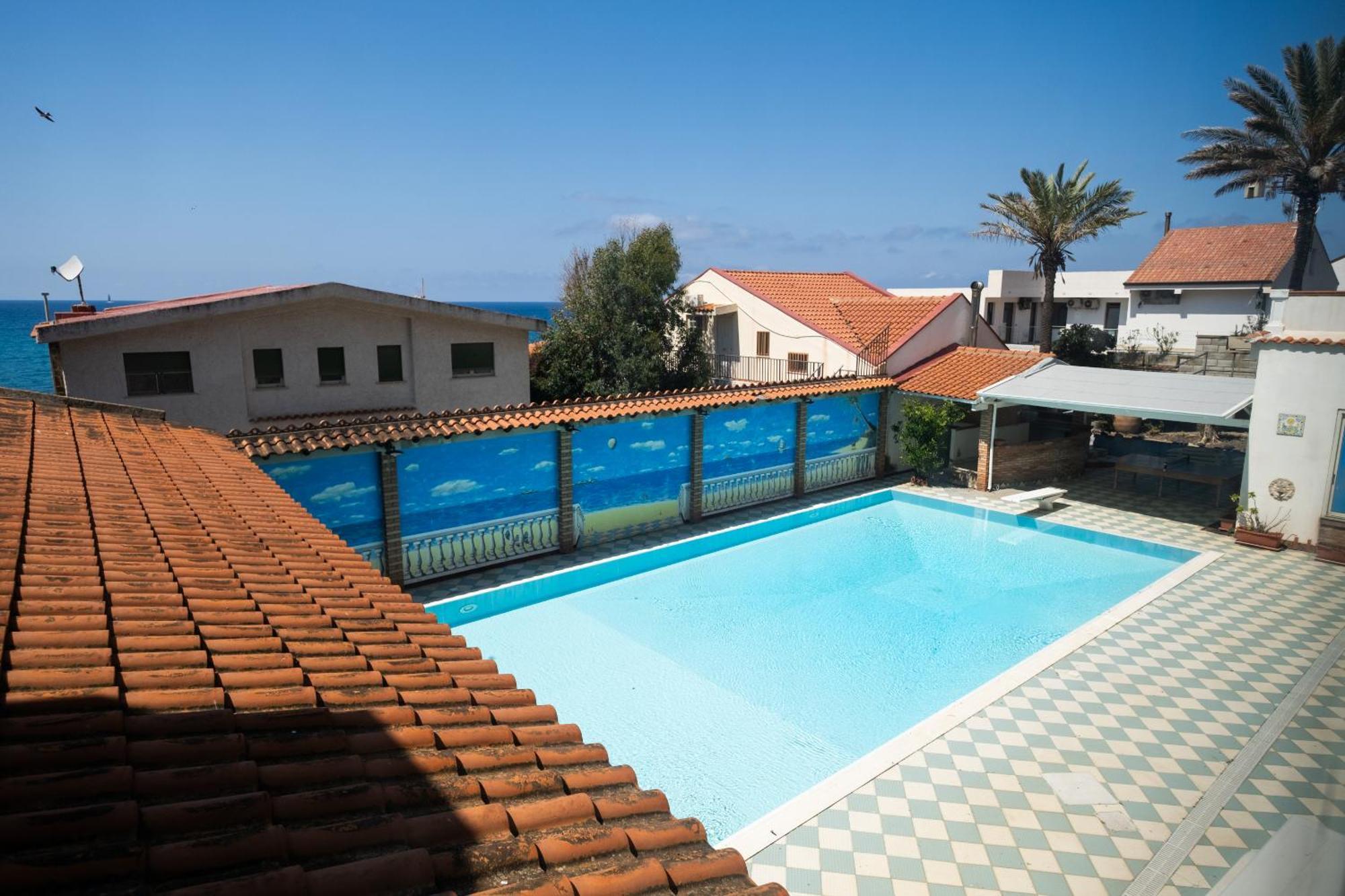 Aparthotel Oasi Azzurra Mesina Exterior foto